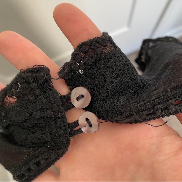 Black lace mini dress - Picture 4 of 8